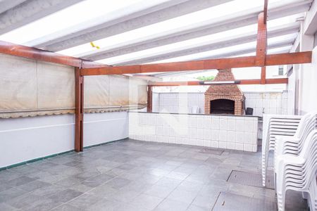 Apartamento à venda com 55m², 2 quartos e 1 vaga Apartamento à venda com 55m², 2 quartos e 1 vagaÁrea comum - Churrasqueira