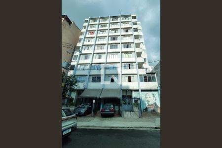 Apartamento à venda com 93m², 2 quartos e sem vaga Apartamento à venda com 93m², 2 quartos e sem vagaFachada