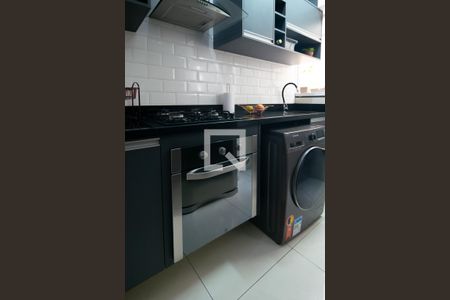 Apartamento à venda com 93m², 2 quartos e sem vaga Apartamento à venda com 93m², 2 quartos e sem vagaCozinha / Área de Serviço