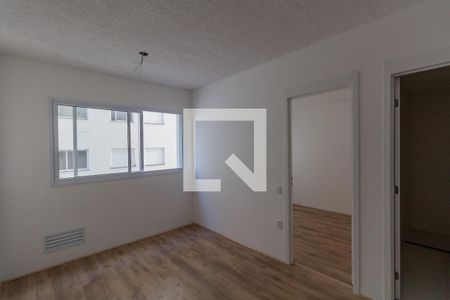 Sala de apartamento para alugar com 2 quartos, 45m² em Conjunto Residencial José Bonifácio, São Paulo