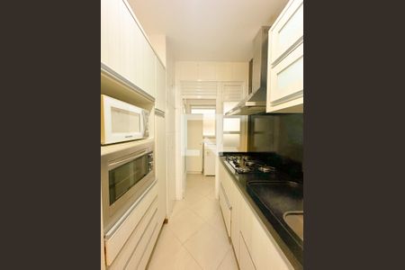 Apartamento para alugar com 122m², 3 quartos e 1 vagaCozinha
