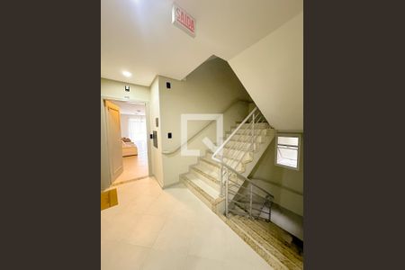 Apartamento para alugar com 122m², 3 quartos e 1 vagaEscada