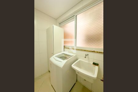Apartamento para alugar com 122m², 3 quartos e 1 vagaÁrea de Serviço