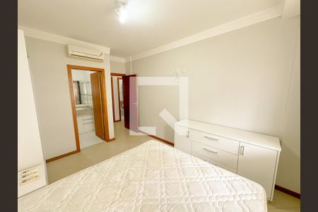 Apartamento para alugar com 122m², 3 quartos e 1 vagaSuite