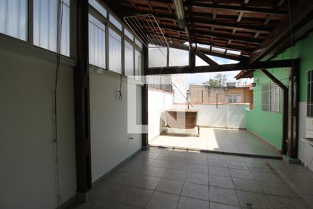 Casa à venda com 350m², 4 quartos e 4 vagasLavanderia Casa 2