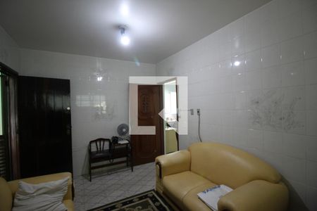 Casa à venda com 350m², 4 quartos e 4 vagasCozinha