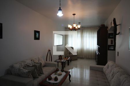Sala de casa à venda com 4 quartos, 350m² em Socorro, São Paulo