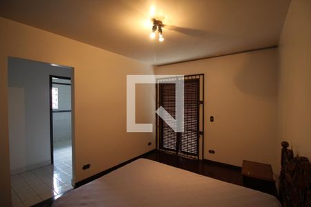 Casa à venda com 350m², 4 quartos e 4 vagasQuarto 3 - Suíte