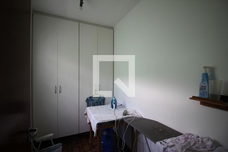 Casa à venda com 350m², 4 quartos e 4 vagasLavanderia