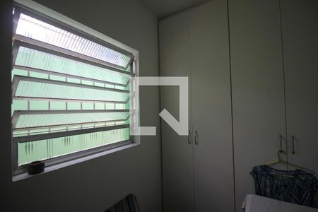 Casa à venda com 350m², 4 quartos e 4 vagasLavanderia