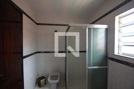 Casa à venda com 350m², 4 quartos e 4 vagasBanheiro da Suíte 3