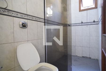 Banheiro suíte de casa para alugar com 4 quartos, 100m² em Rubem Berta, Porto Alegre