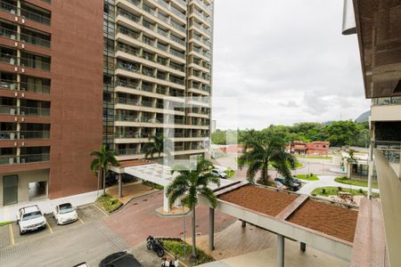 Vista  de apartamento à venda com 2 quartos, 70m² em Camorim, Rio de Janeiro