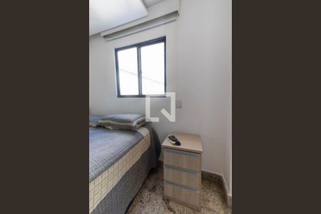 Apartamento à venda com 242m², 4 quartos e 2 vagas Apartamento à venda com 242m², 4 quartos e 2 vagasSuíte 2