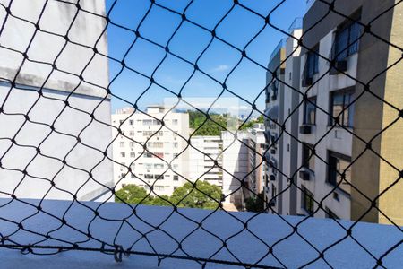 Apartamento à venda com 242m², 4 quartos e 2 vagas Apartamento à venda com 242m², 4 quartos e 2 vagasVista da Suíte 2