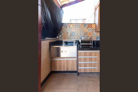 Apartamento à venda com 242m², 4 quartos e 2 vagas Apartamento à venda com 242m², 4 quartos e 2 vagasCobertura