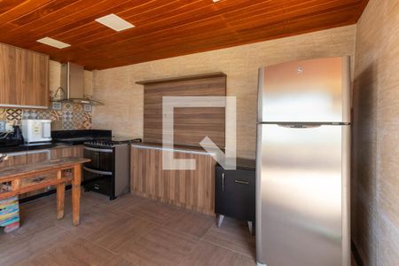 Apartamento à venda com 242m², 4 quartos e 2 vagas Apartamento à venda com 242m², 4 quartos e 2 vagasCobertura