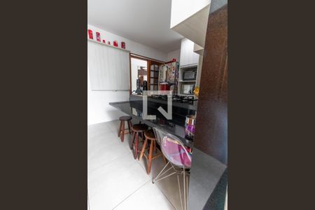 Apartamento à venda com 242m², 4 quartos e 2 vagas Apartamento à venda com 242m², 4 quartos e 2 vagasCozinha