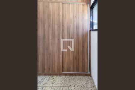 Apartamento à venda com 242m², 4 quartos e 2 vagas Apartamento à venda com 242m², 4 quartos e 2 vagasCobertura