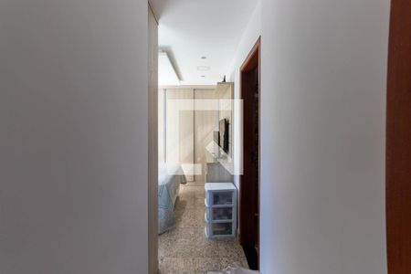 Apartamento à venda com 242m², 4 quartos e 2 vagas Apartamento à venda com 242m², 4 quartos e 2 vagasSuíte 1