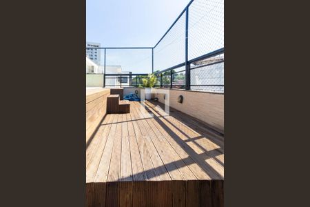 Apartamento à venda com 242m², 4 quartos e 2 vagas Apartamento à venda com 242m², 4 quartos e 2 vagasCobertura