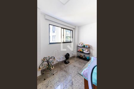 Apartamento à venda com 242m², 4 quartos e 2 vagas Apartamento à venda com 242m², 4 quartos e 2 vagasSuíte 2