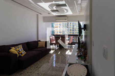 Apartamento à venda com 242m², 4 quartos e 2 vagas Apartamento à venda com 242m², 4 quartos e 2 vagasSala