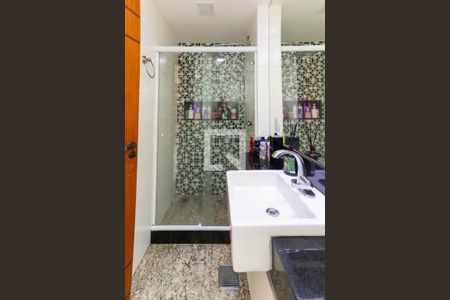 Apartamento à venda com 242m², 4 quartos e 2 vagas Apartamento à venda com 242m², 4 quartos e 2 vagasBanheiro Suíte 1