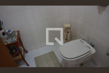 Casa de condomínio à venda com 600m², 4 quartos e 15 vagasLavabo