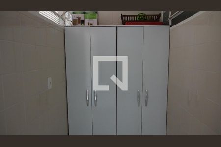 Casa de condomínio à venda com 600m², 4 quartos e 15 vagasLavanderia