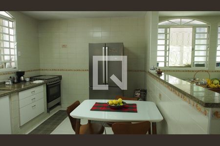 Casa de condomínio à venda com 600m², 4 quartos e 15 vagasCozinha