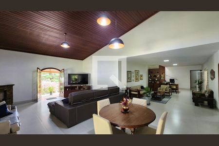 Casa de condomínio para alugar com 600m², 4 quartos e 15 vagasSala