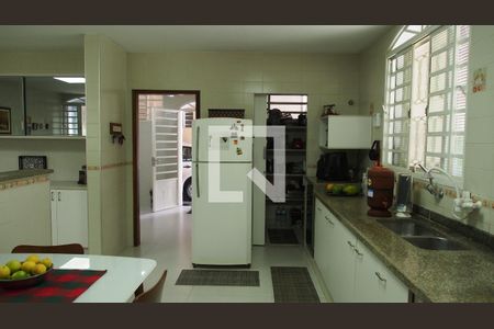 Casa de condomínio à venda com 600m², 4 quartos e 15 vagasCozinha