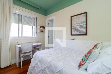 Apartamento à venda com 205m², 3 quartos e 4 vagasSuíte 2