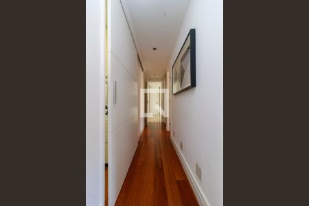 Apartamento à venda com 205m², 3 quartos e 4 vagasCorredor