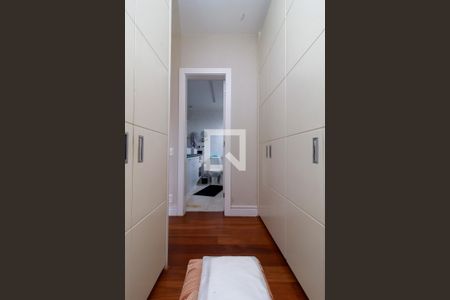 Apartamento à venda com 205m², 3 quartos e 4 vagasSuíte Principal - Closet