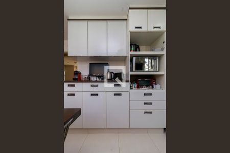 Apartamento à venda com 205m², 3 quartos e 4 vagasCozinha
