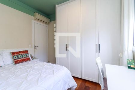 Apartamento à venda com 205m², 3 quartos e 4 vagasSuíte 2