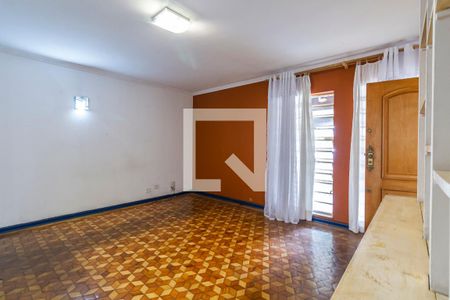 Casa à venda com 131m², 3 quartos e 2 vagasSala