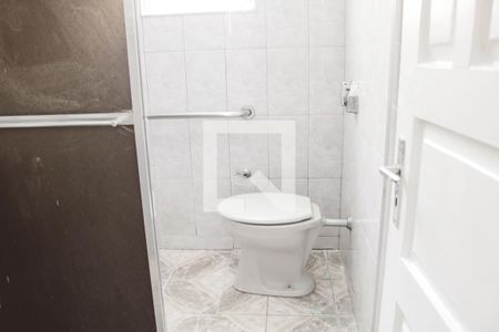 Banheiro de casa para alugar com 1 quarto, 70m² em Jardim Primavera (zona Norte), São Paulo