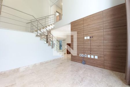 Sala de TV de casa de condomínio para alugar com 3 quartos, 300m² em Swiss Park, Campinas