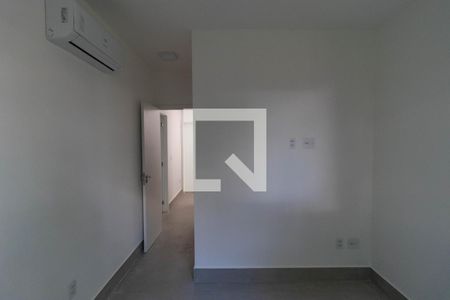 Casa de condomínio à venda com 130m², 3 quartos e 2 vagas Casa de condomínio à venda com 130m², 3 quartos e 2 vagasSuíte 01