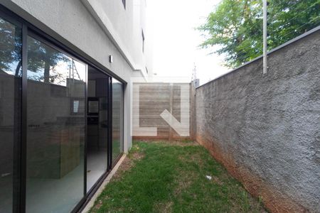 Casa de condomínio à venda com 130m², 3 quartos e 2 vagas Casa de condomínio à venda com 130m², 3 quartos e 2 vagasQuintal