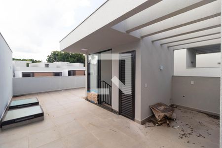 Casa de condomínio à venda com 130m², 3 quartos e 2 vagas Casa de condomínio à venda com 130m², 3 quartos e 2 vagasTerraço