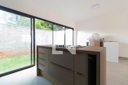 Casa de condomínio à venda com 130m², 3 quartos e 2 vagas Casa de condomínio à venda com 130m², 3 quartos e 2 vagasCozinha