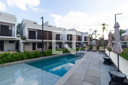 Casa de condomínio à venda com 130m², 3 quartos e 2 vagas Casa de condomínio à venda com 130m², 3 quartos e 2 vagasÁrea comum - Piscina