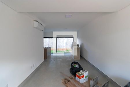 Salas de casa de condomínio para alugar com 3 quartos, 130m² em Parque Taquaral, Campinas