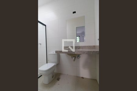 Casa de condomínio à venda com 130m², 3 quartos e 2 vagas Casa de condomínio à venda com 130m², 3 quartos e 2 vagasBanheiro da Suíte 02