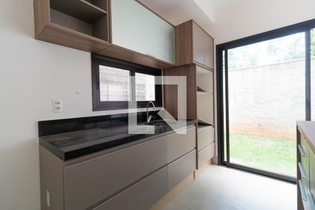 Casa de condomínio à venda com 130m², 3 quartos e 2 vagas Casa de condomínio à venda com 130m², 3 quartos e 2 vagasCozinha