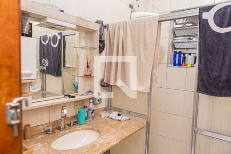 Casa à venda com 333m², 5 quartos e 2 vagasCasa 2 - Banheiro